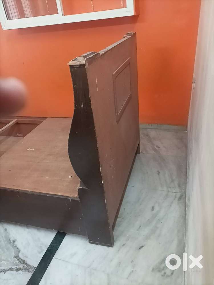 Single bed