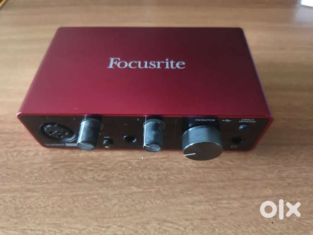 Focusrite Scarlett Solo 3rd Gen + BOYA Lavalier Mic Bundle