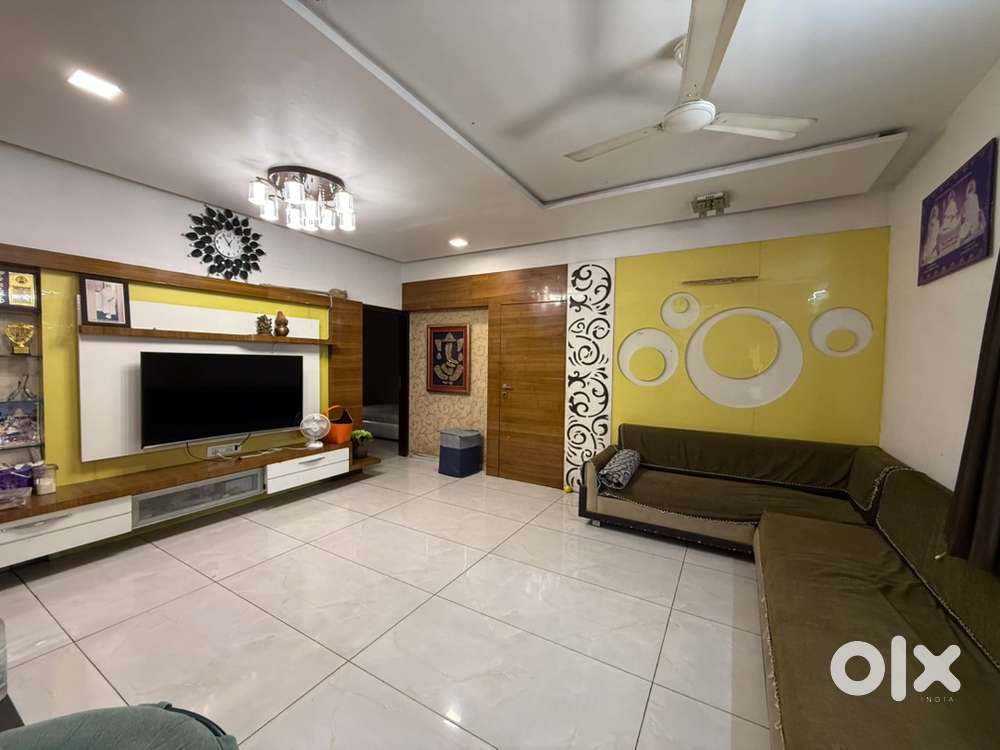 4 bhk bunglow Garden city near to Entrance furnished