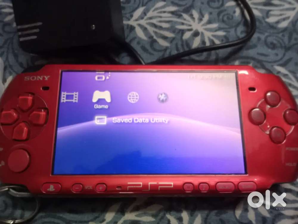 Psp rediant red colour new condition
