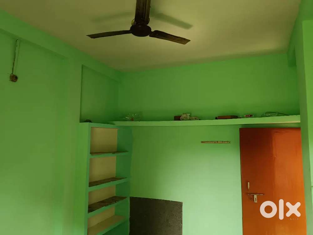 Rooms on rent for boys