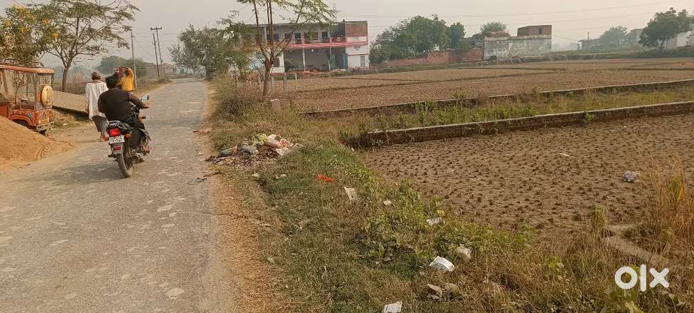 Semi Commercial Plot..Sarvedmand se 1 km ke distance me..