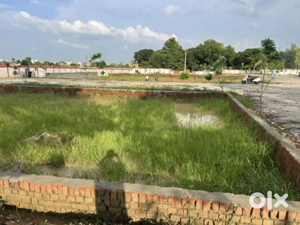 Residential plot Sale in gated society