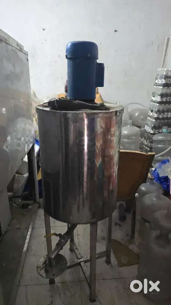 Soda making machine