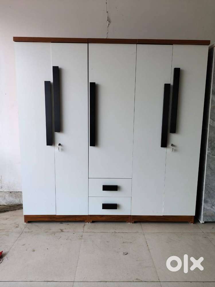 NEW LONG WOODEN HANDLE 5 DOOR WARDROBE  FOR SELL WITH FREE DELIVERY
