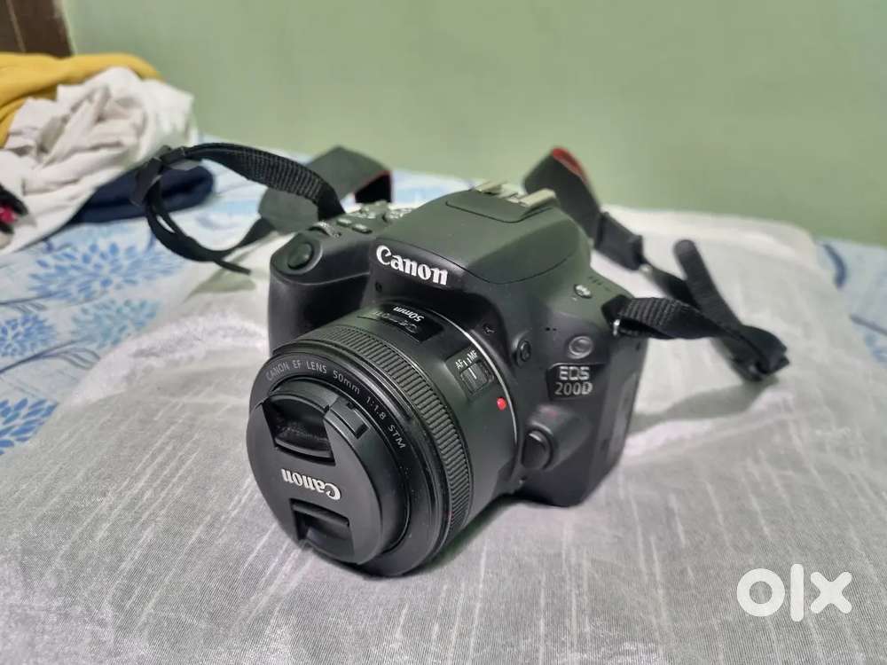 Dslr canon 200D with 3 different lens