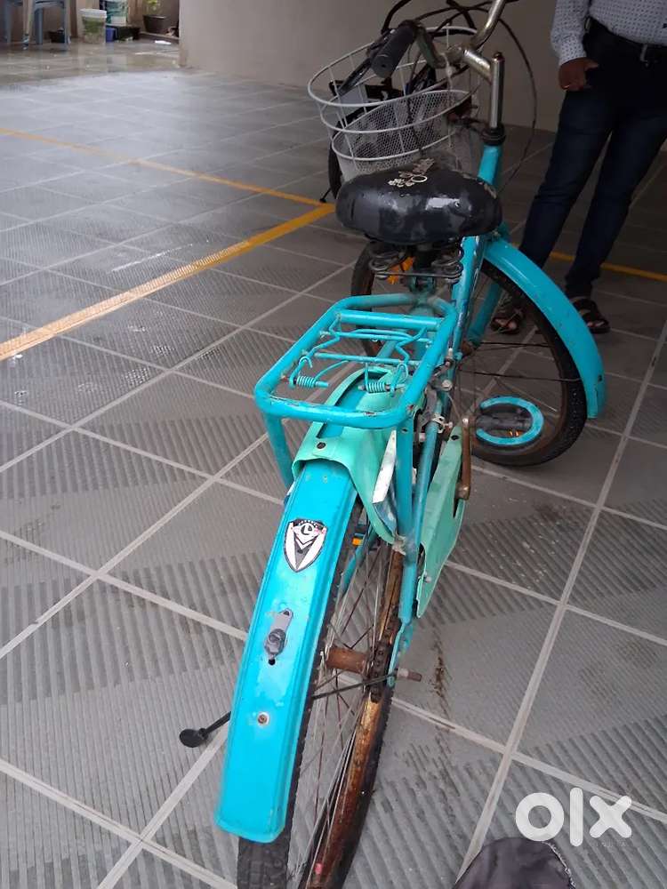 It is lady's cycle