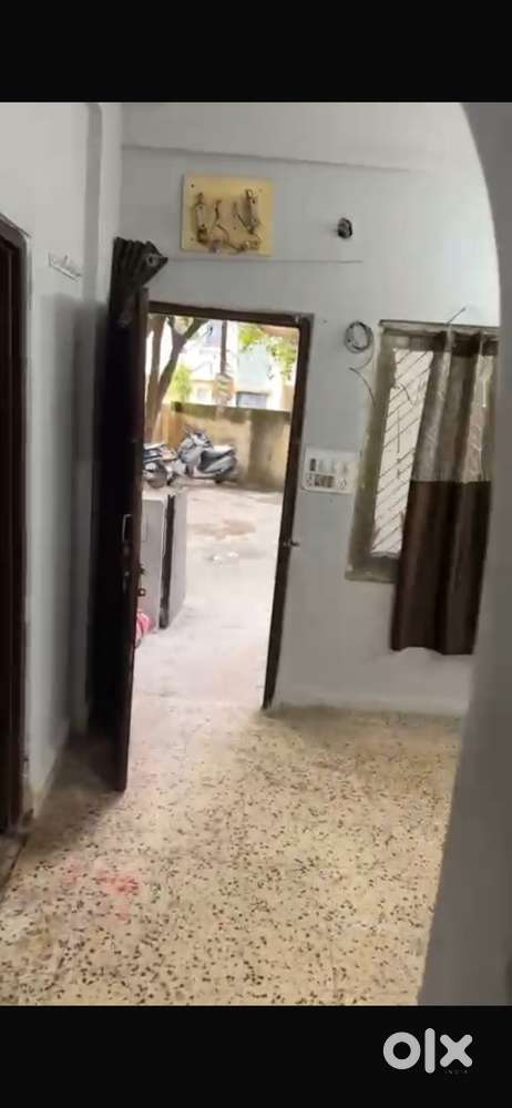 11 k rent 500 maintaince