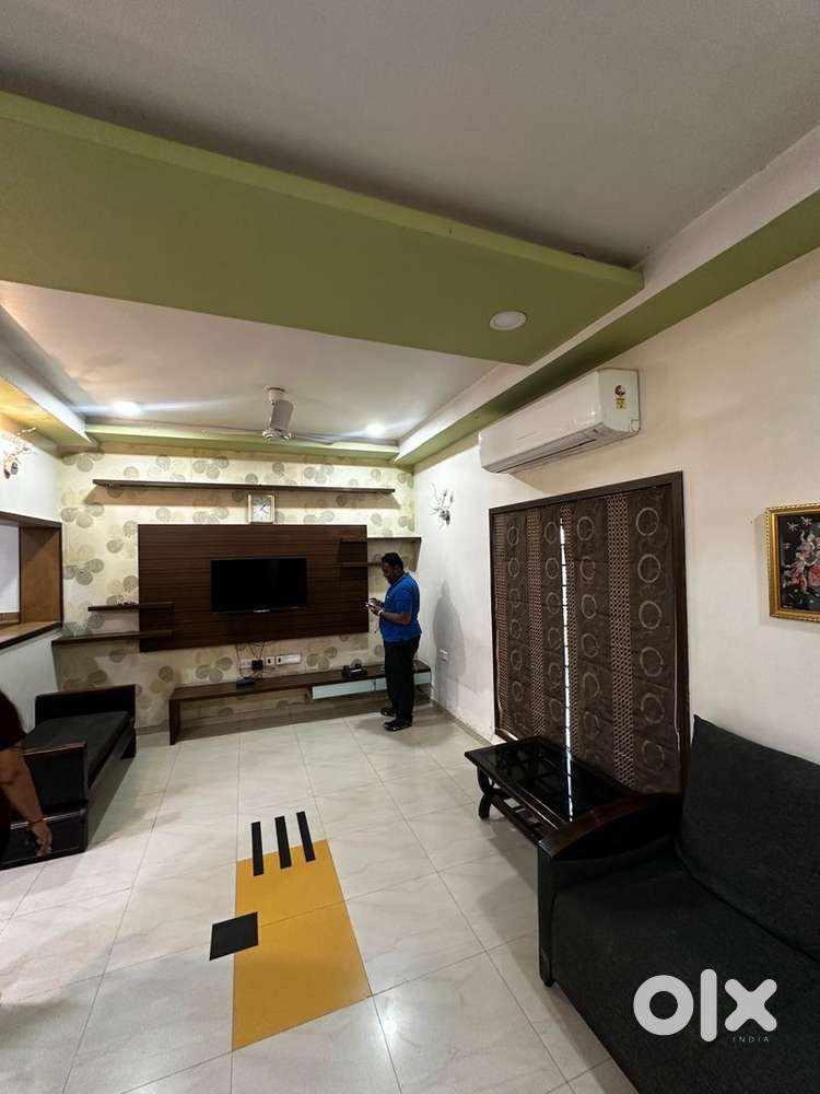4 bhk full furnished Bungalow for Rent at Science city.
