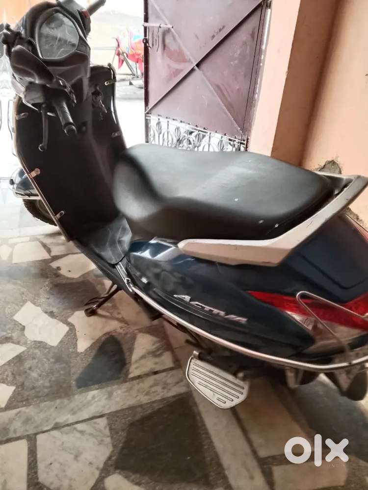 Activa  6G mint condition serious buyer hi contact kare