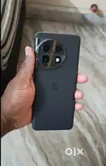 OnePlus 11 8gb 128 less used 1 year old urgent sale