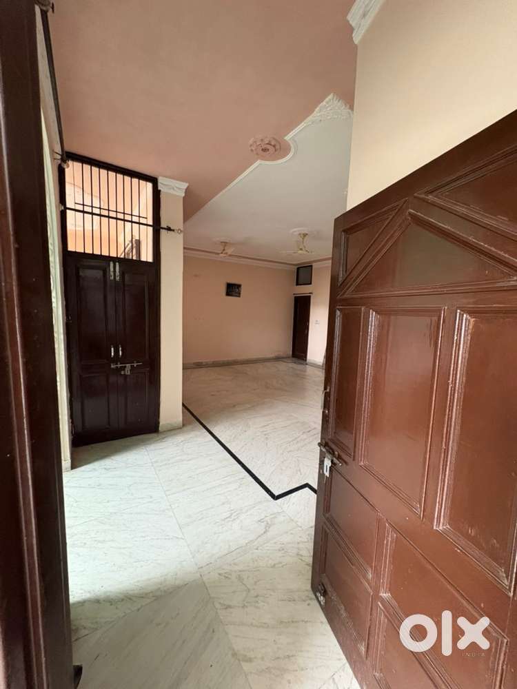 1st floor for rent (family only)