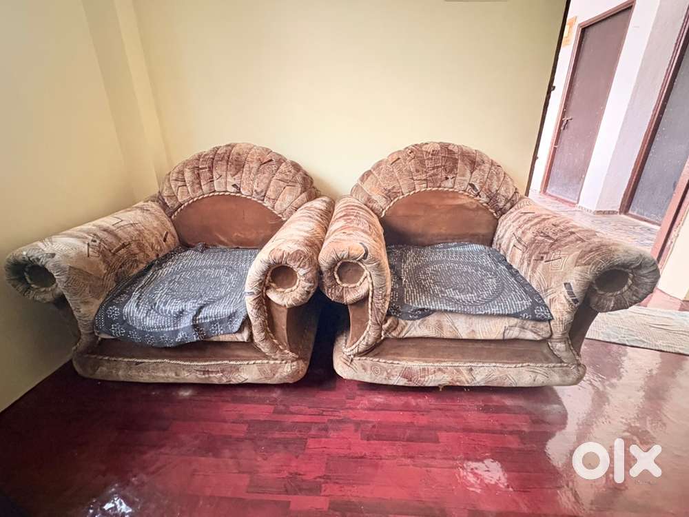 Sofa and two chairs
