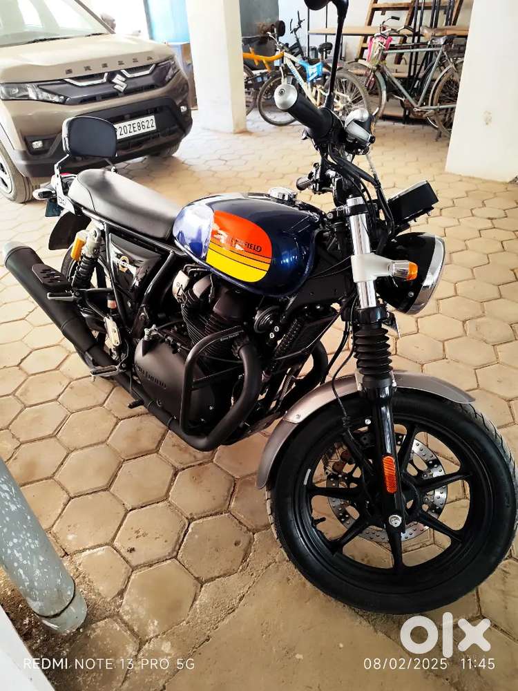 Interceptor650 & 1 Asus laptop