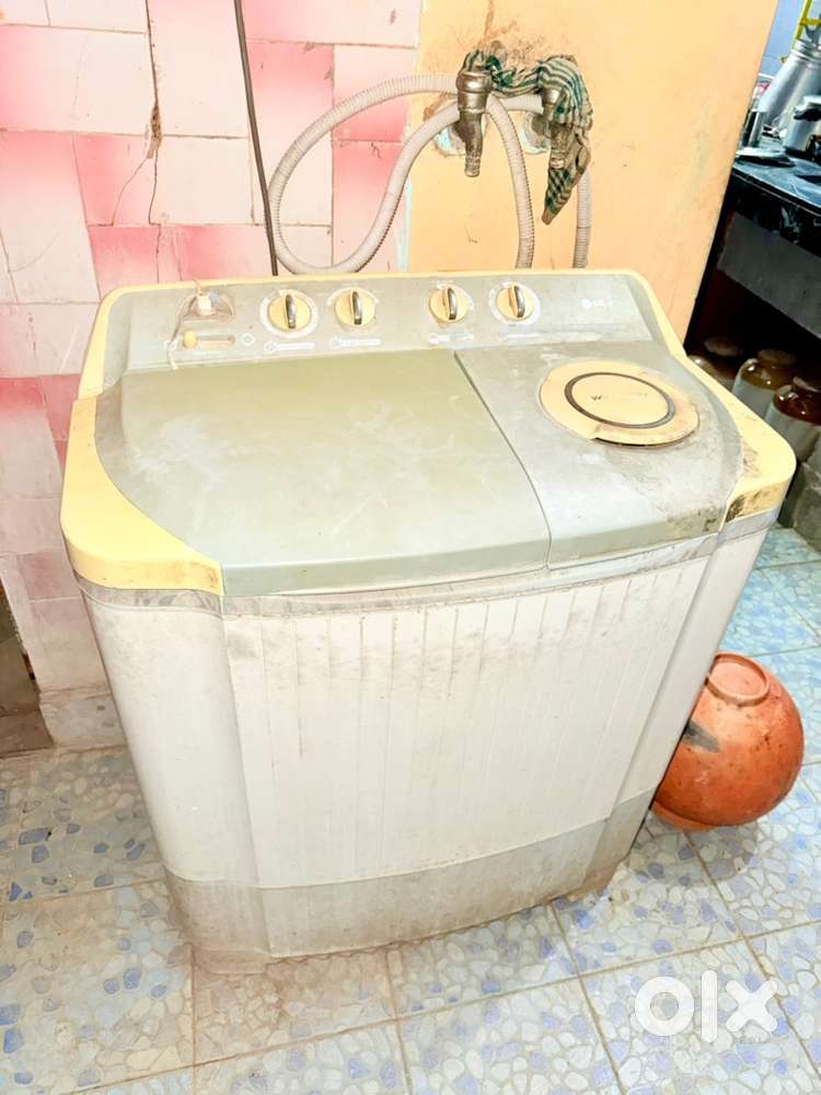 Semi automatic 9 kg washing machine