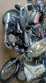 Bajaj avenger cruise 220