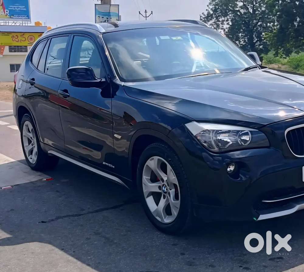 BMW X1 Black Color