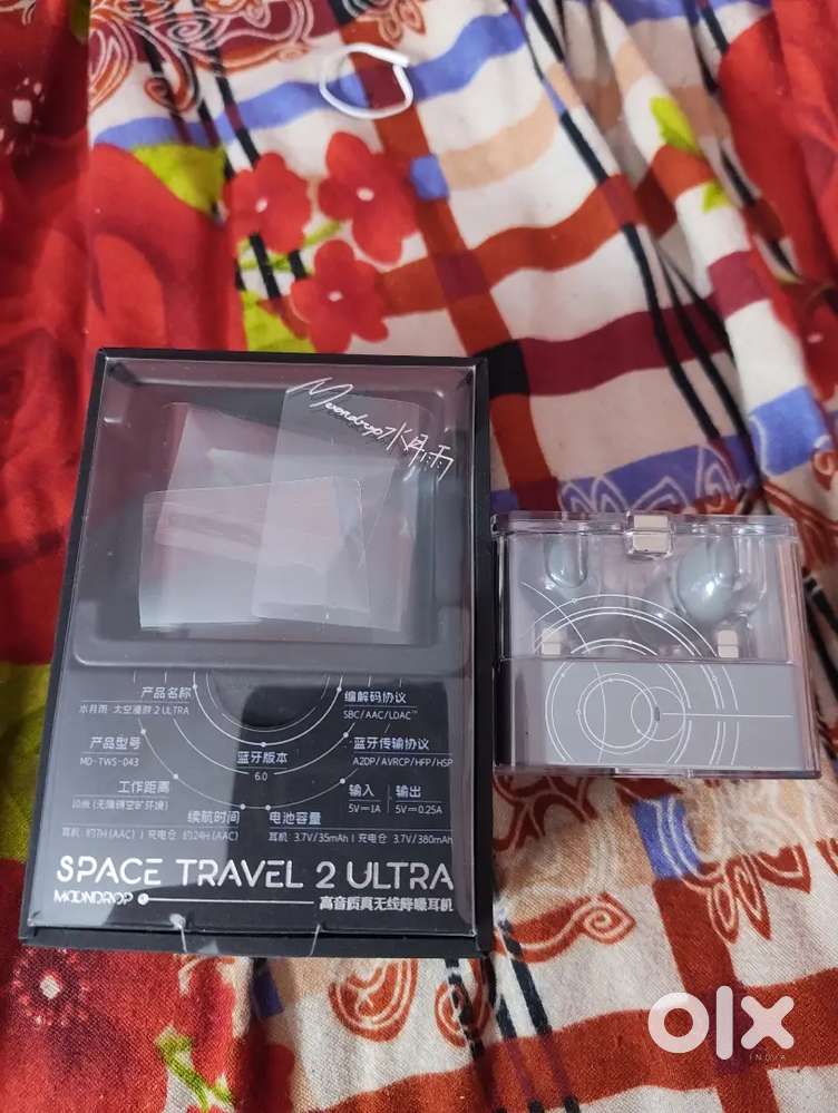 Moondrop Space travel 2 ultra tws (5 days old) with transparent case