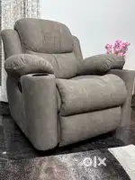 Recliner sofa