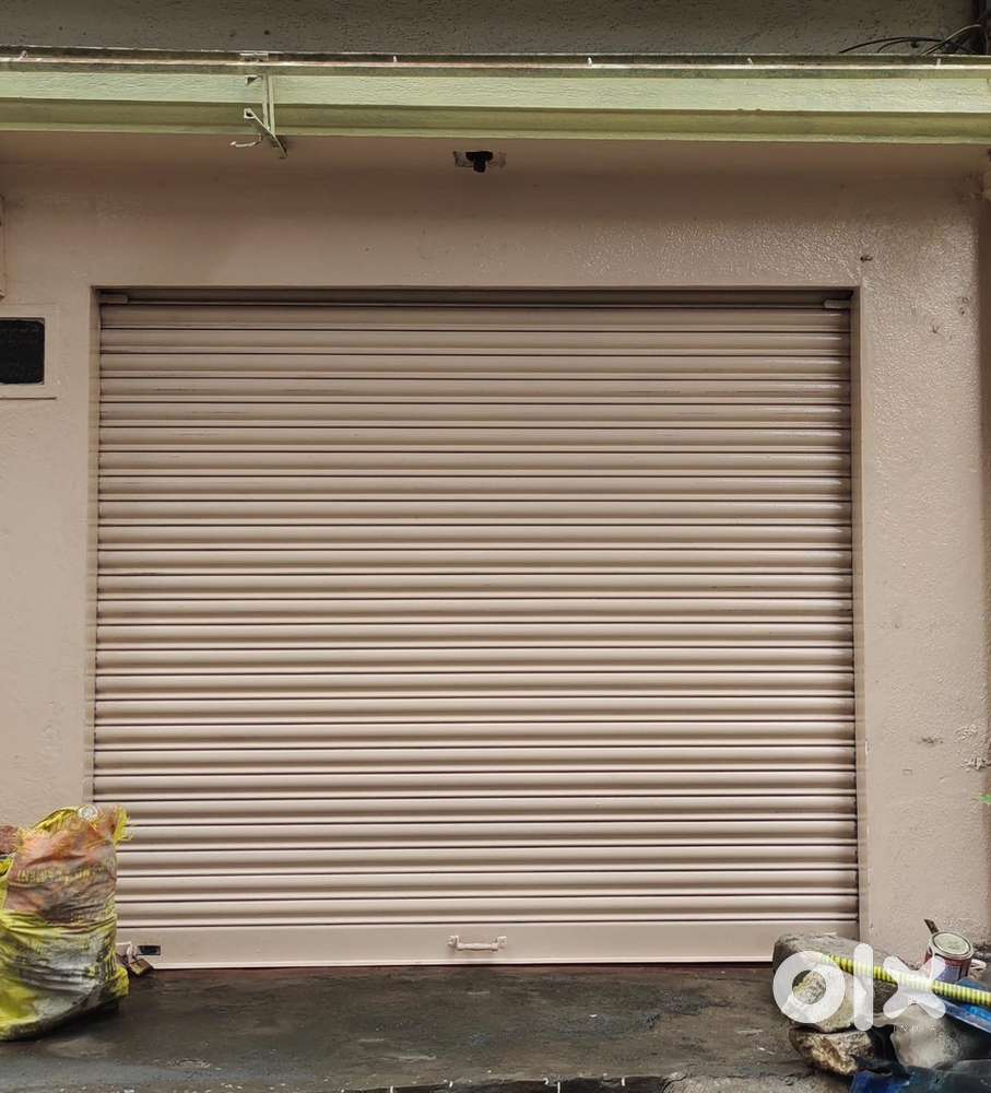 SHOP FOR RENT IN PRIME LOCATION WITH AFFORDABLE RENT
