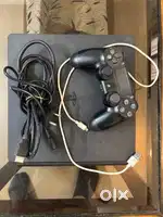 PS4 SLIM 1TB + 2 DUAL SHOCK CONTROLLERS(2022 model)