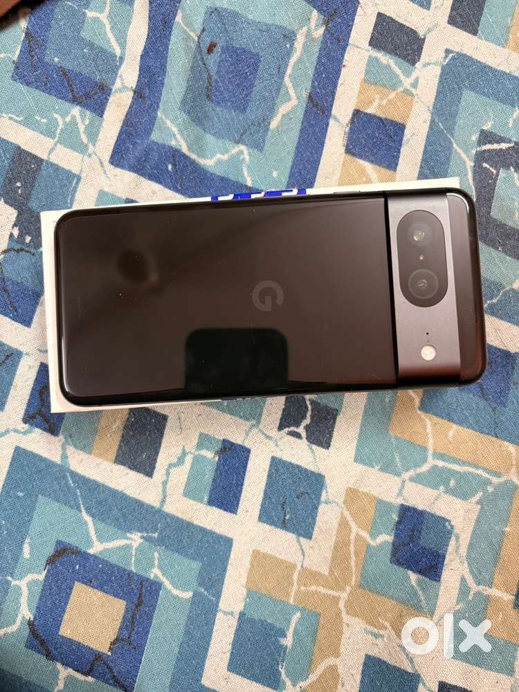 Google Pixel 8, 11 months old in New condition