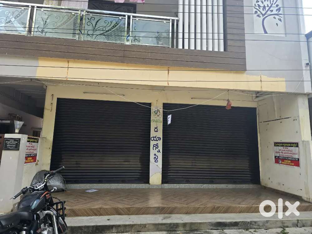 2 shops for rent