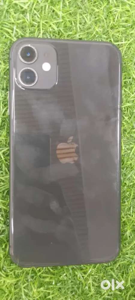 I phone 11 128gb battery health 73