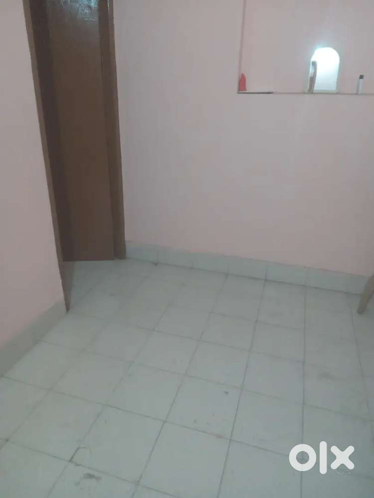 Room partner chahiye girls ho ya boys