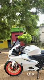 Yamaha R15 V4 Abs