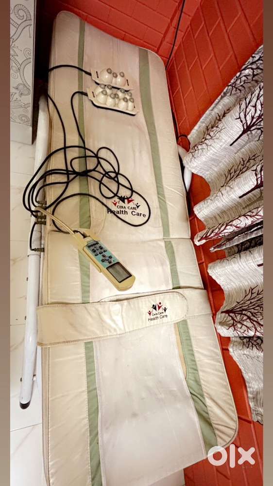 Electric massage bed