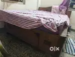 Bed with sleepwell mattress