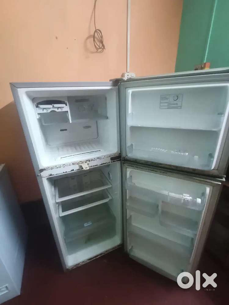 Samsung double door fridge 300 litre