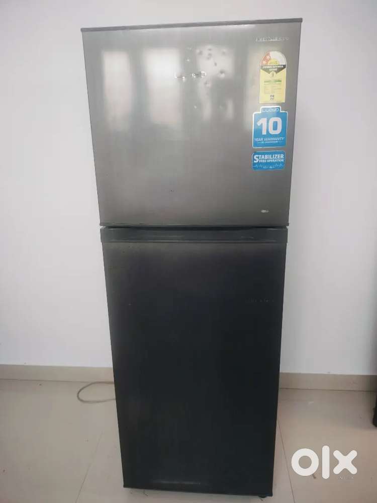 Lloyd double door refrigerator