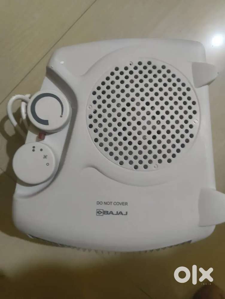 Bajaj Majesty RX10 or similar model fan heater.