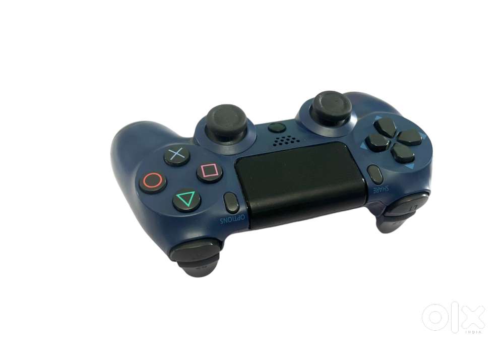 SONY DualShock 4 for SALE. Very well maintained looks like new.