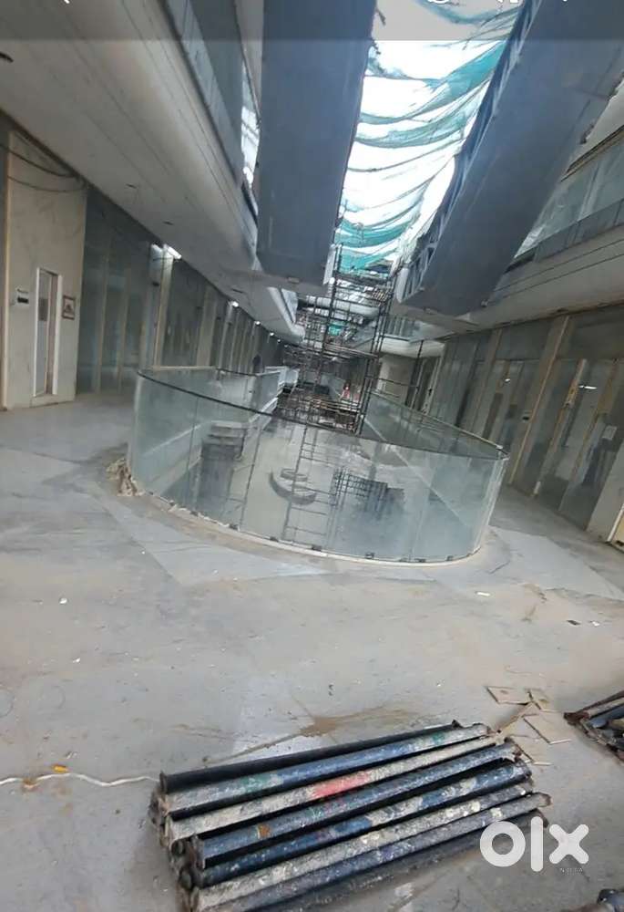 Lower ground shop 462.85 sq ft