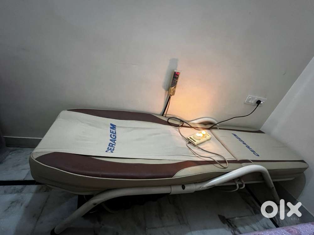 Therapy bed