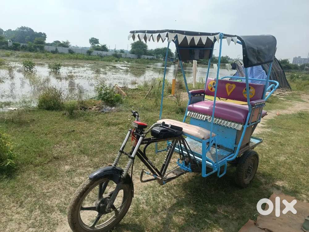 E- Rickshaw only 2 month old