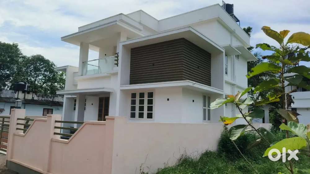 ചിരം ചിറ .5.5 cent 3 bedroom house.65 .lakh.