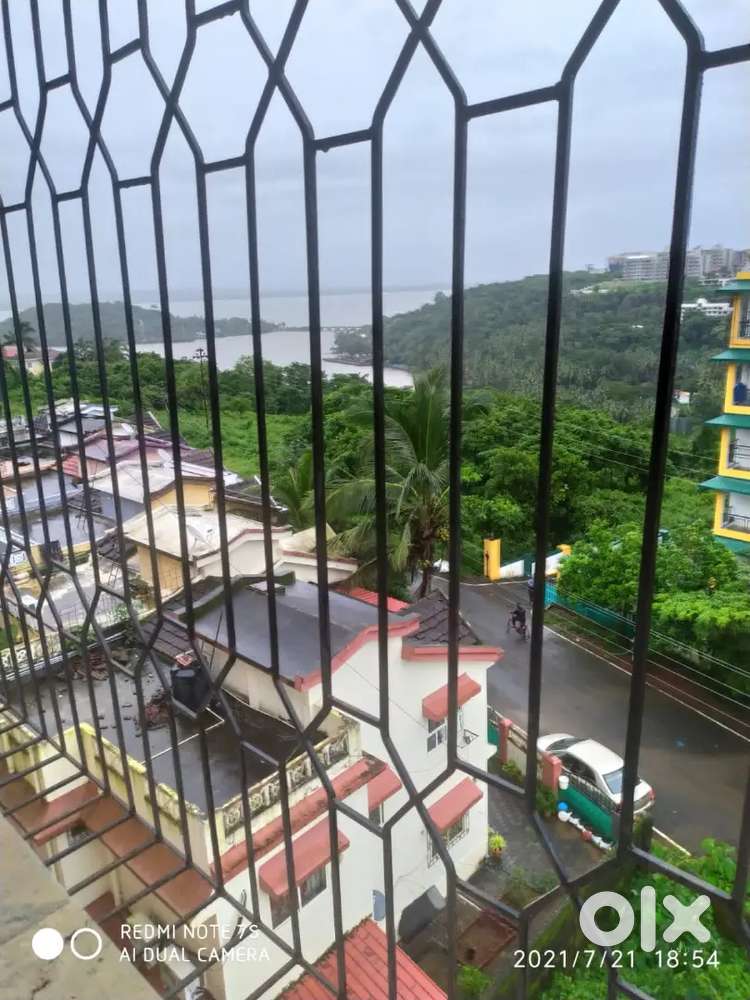 2 bhk flat for sale in chicailm