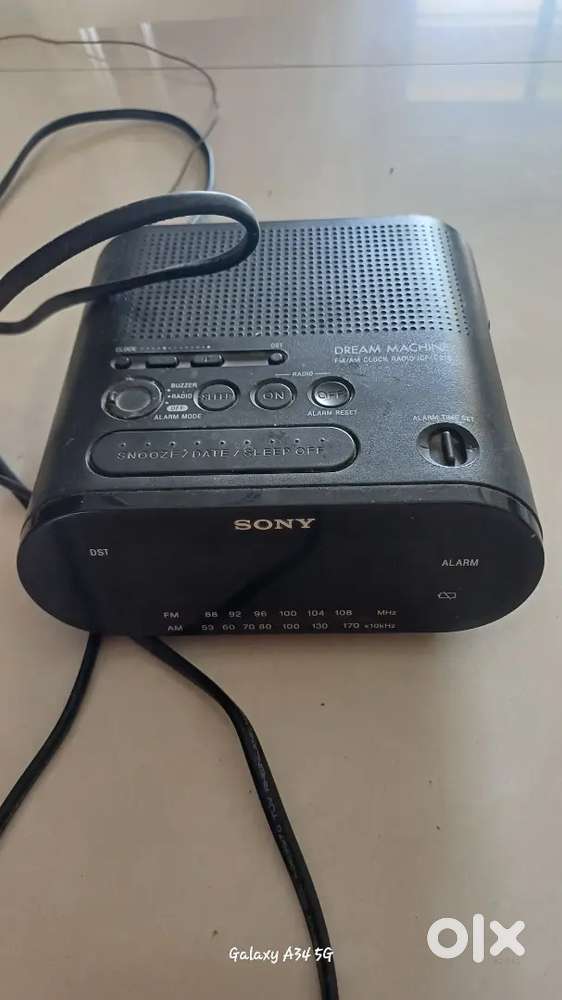 Sony Pream Machine FM/AM Clock Radio (ICF-C218) - For Parts or Repair