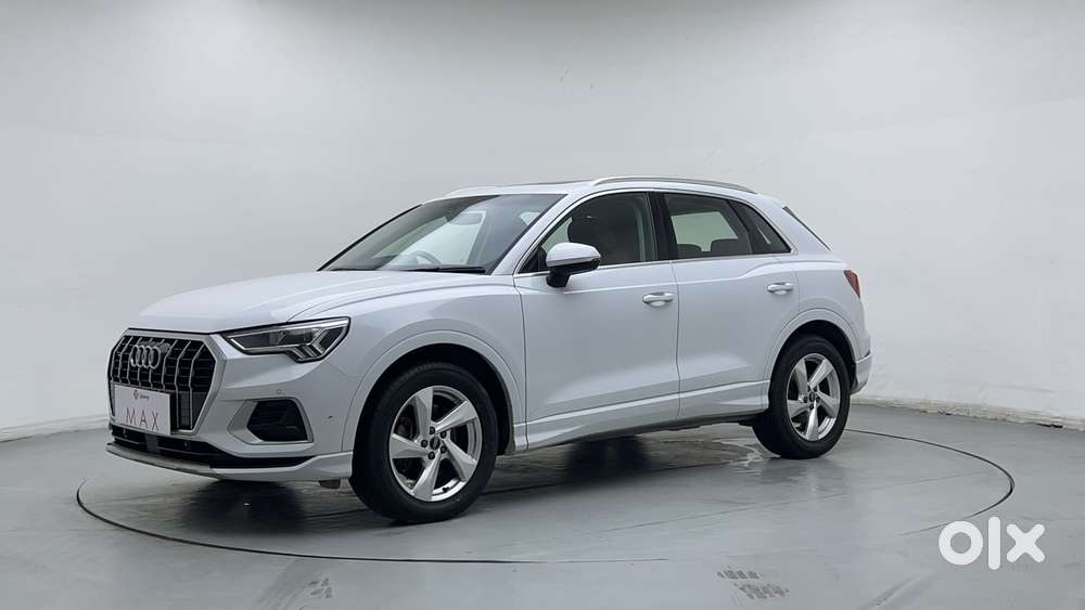 Audi Q3 40 TFSI Premium Plus, 2023, Petrol