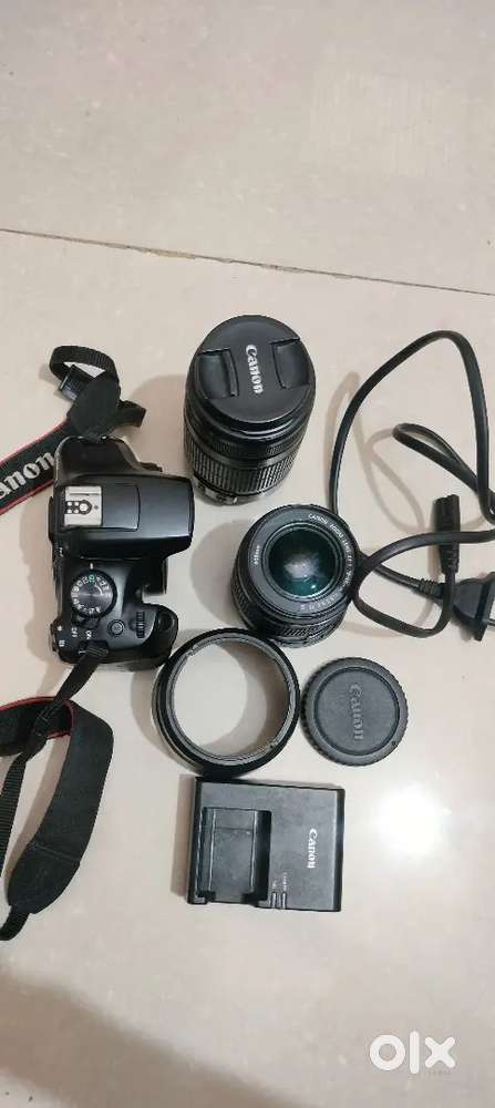 Canon 1300d Dslr camera