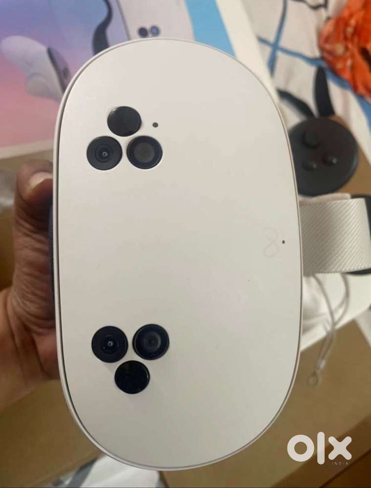 Meta Quest 3S, VR HEADSET ( 2 MONTHS OLD )