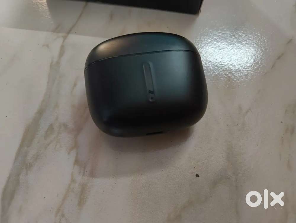 boAt wireless Earphones - excellent condition