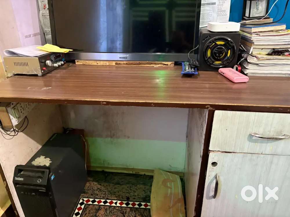 Computer/Counter Table