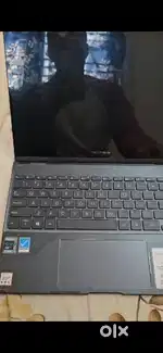 Asus ZenBook Flip (2 in 1)