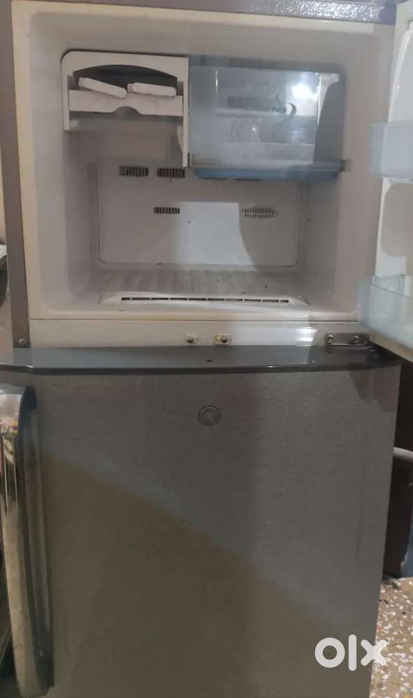 Samsung 250 litres double door fridge