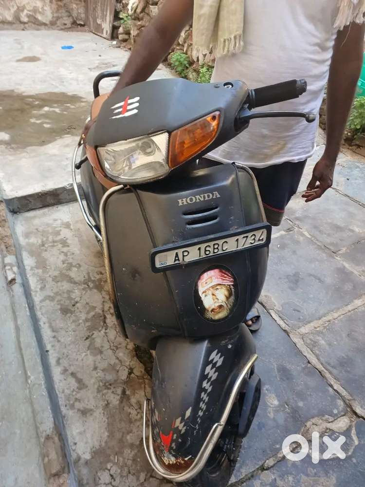 Honda activa 2007 model with working condition with good milege